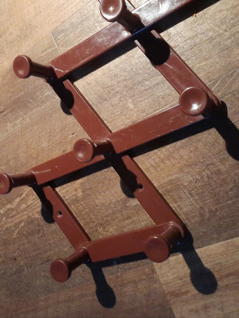Vintage 1980 Expandable Brown Wooden Wall Peg Rack